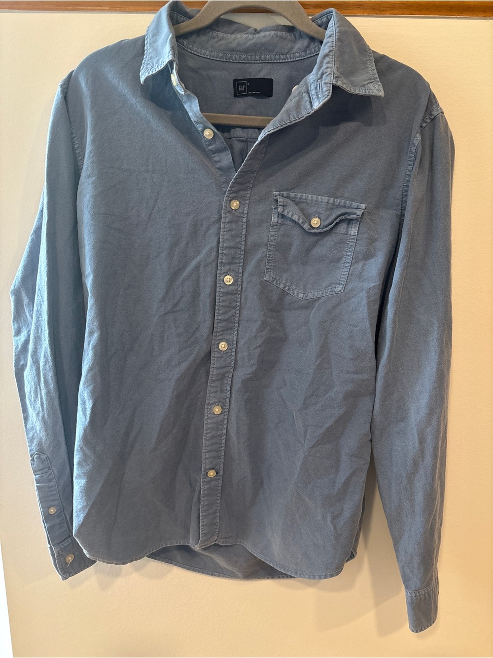 GAP 100% Cotton Men's Blue Classic Button-Down Shirt - Medium